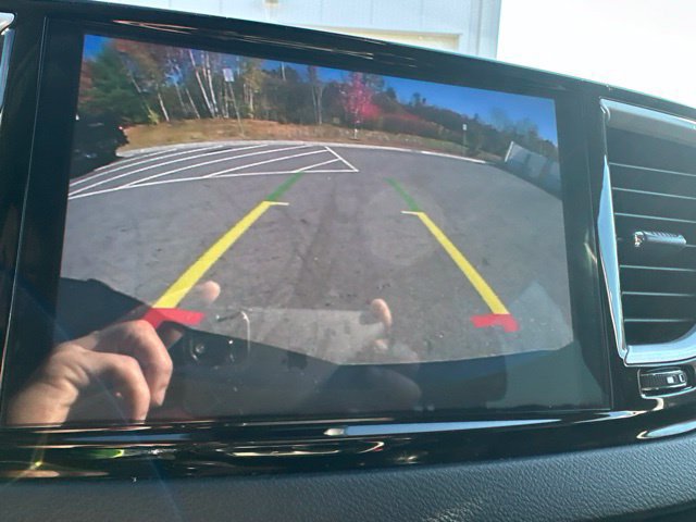 Used 2024 Chrysler Pacifica Touring-L FWD image 27