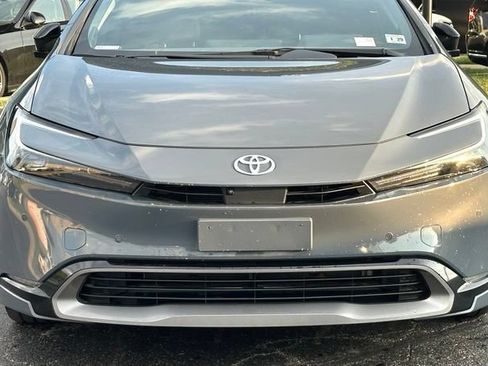 Used 2024 Toyota Prius Limited w/ Limited Premium Package AWD/4WD image 4
