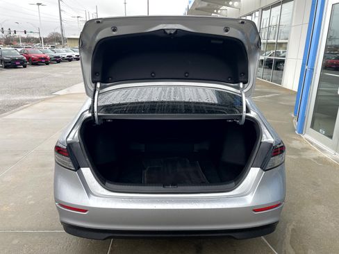 Used 2024 Honda Accord EX image 9