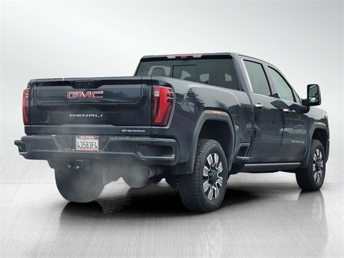Used 2024 GMC Sierra 2500 Denali w/ Denali Reserve Package image 4