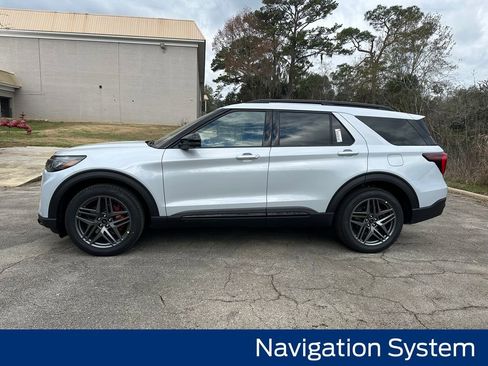 New 2026 Ford Explorer ST image 2