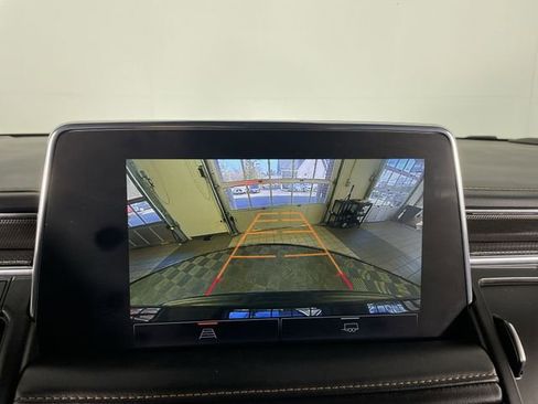 Used 2023 GMC Yukon AT4 image 33