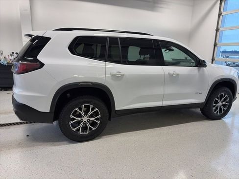Used 2025 GMC Acadia AT4 image 10