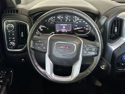 Used 2022 GMC Sierra 1500 Elevation w/ LPO, Elevation Black Package image 16