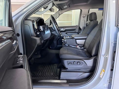 Certified 2024 Chevrolet Silverado 1500 LT AWD/4WD image 12