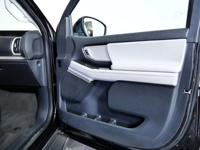 Certified 2025 Ford Expedition Active AWD/4WD image 10