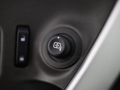 Used 2013 Ford Edge Limited w/ Driver Entry Pkg image 21