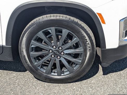 Certified 2023 Chevrolet Traverse RS AWD/4WD image 10