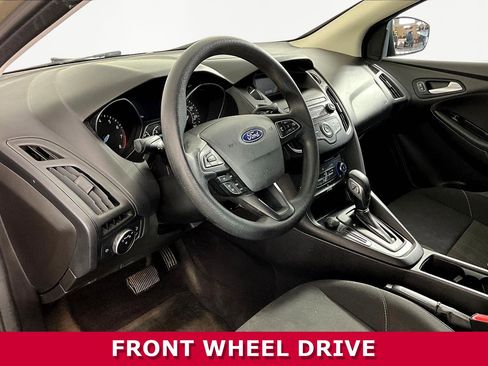 Used 2018 Ford Focus SE image 16