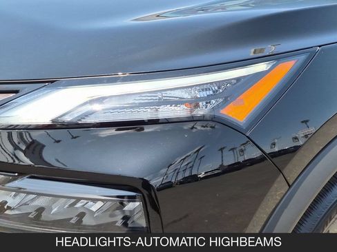 Used 2026 Nissan Rogue SV FWD image 10