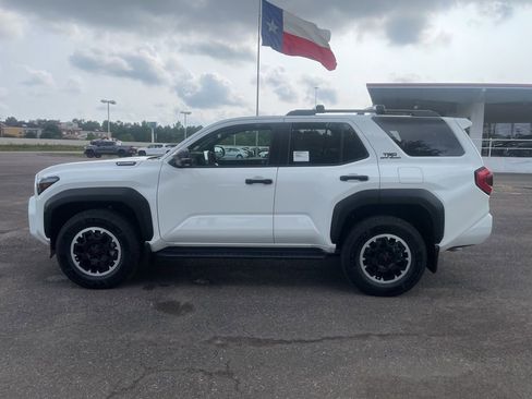New 2026 Toyota 4Runner TRD Off-Road Premium AWD/4WD image 4