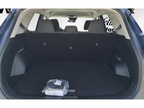 Used 2026 Kia Seltos LX FWD image 19