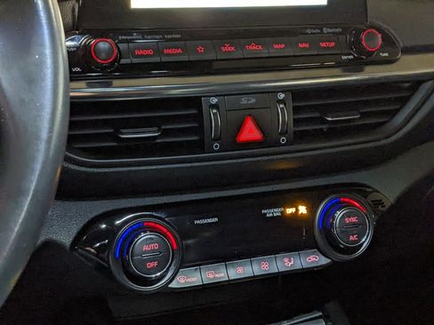 Used 2021 Kia Forte EX image 18