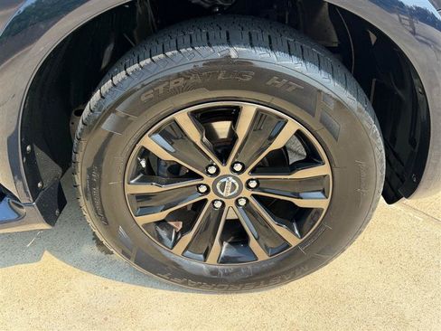 Used 2019 Nissan Armada Platinum w/ Captain's Chairs Package AWD/4WD image 25