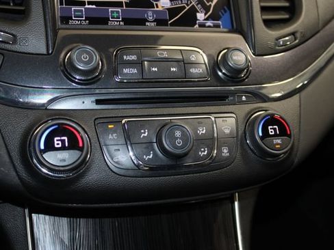 Used 2017 Chevrolet Impala Premier w/ Enhanced Convenience Package FWD image 17