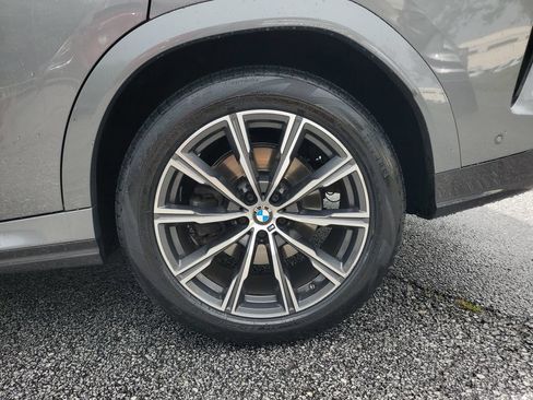Used 2024 BMW X6 xDrive40i w/ Premium Package AWD/4WD image 12