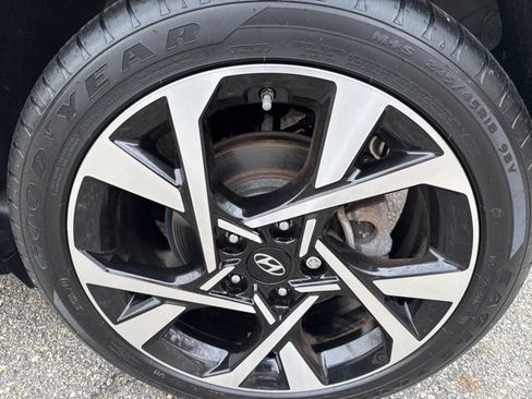 Certified 2023 Hyundai Kona Limited w/ Cargo Package image 9