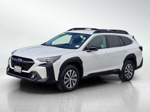 Used 2024 Subaru Outback Premium AWD/4WD image 8