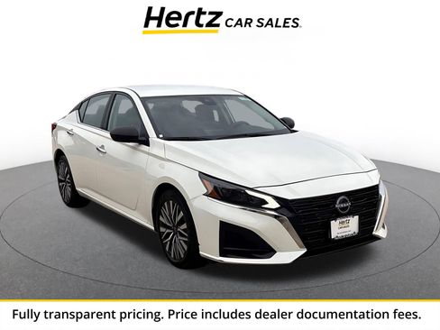 Used 2025 Nissan Altima 2.5 SV FWD image 1