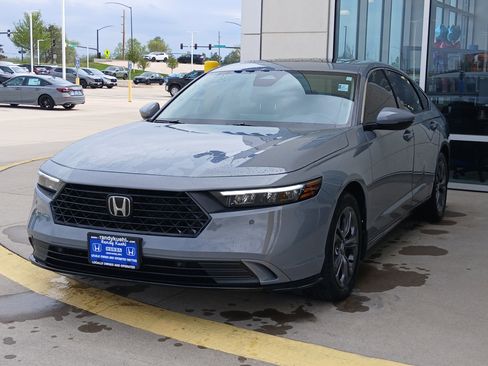 Used 2024 Honda Accord EX-L image 2