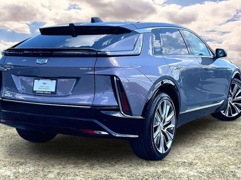 Certified 2024 Cadillac Lyriq Luxury w/ Nappa Leather Package RWD image 5