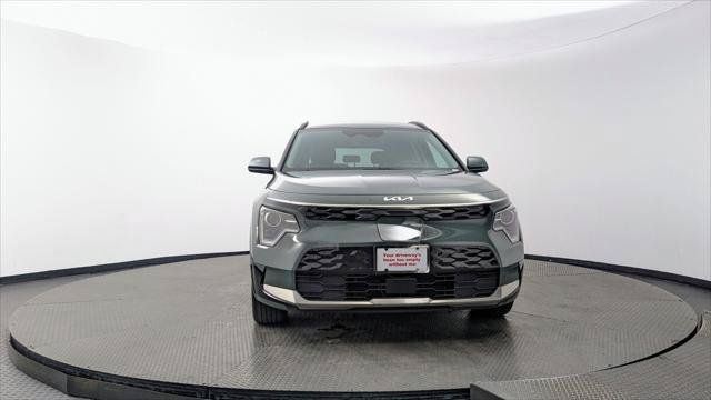 Used 2023 Kia Niro Wind w/ Wind Preserve Package FWD image 12