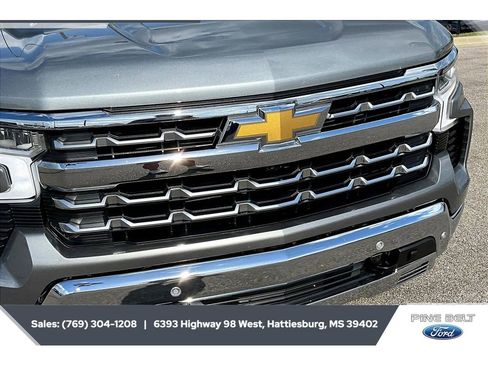 Used 2023 Chevrolet Silverado 1500 LTZ w/ Technology Package image 22