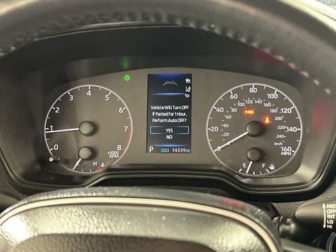 Used 2025 Toyota Corolla SE image 15