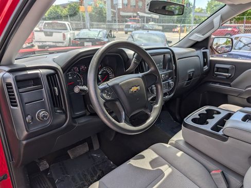 Used 2017 Chevrolet Silverado 1500 Custom w/ Custom Convenience Package RWD image 10