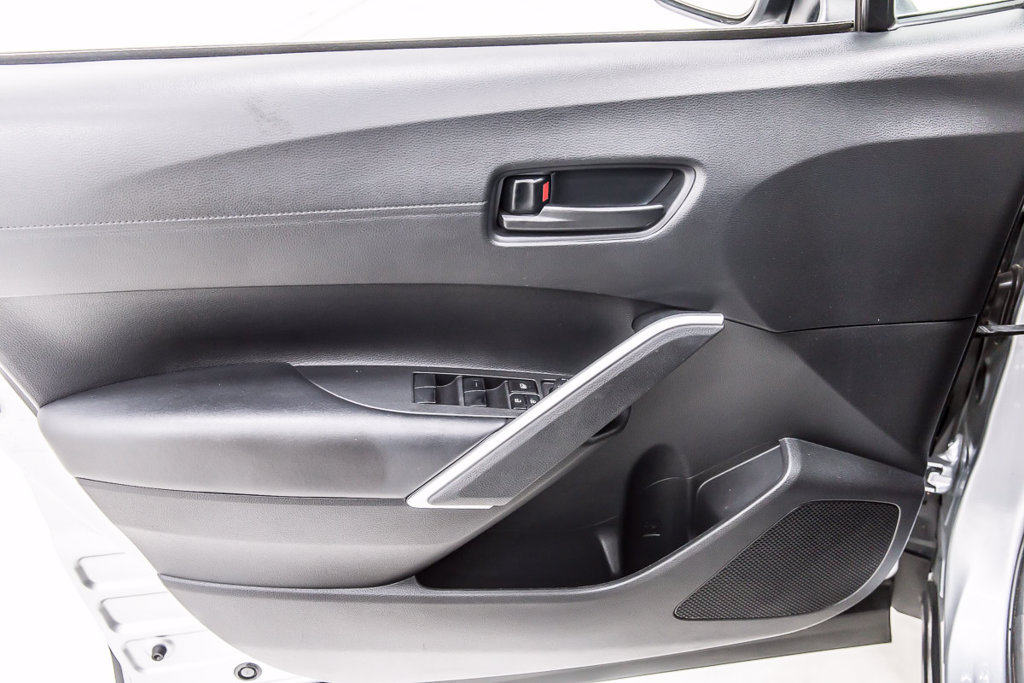 Used 2022 Toyota Corolla Cross LE FWD image 23