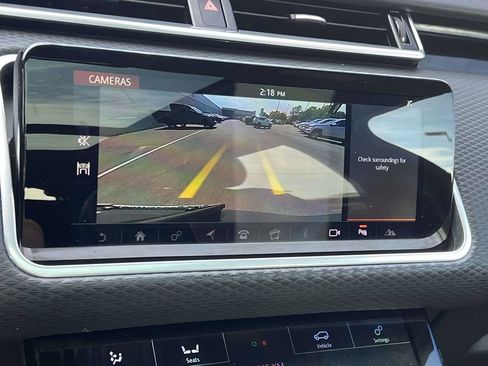 Used 2020 Land Rover Range Rover Velar R-Dynamic S AWD/4WD image 25