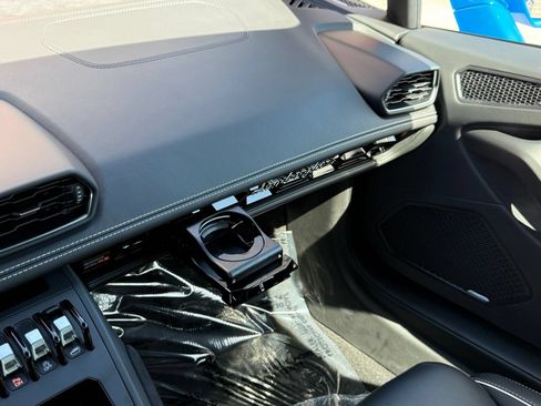 Used 2021 Lamborghini Huracan EVO RWD image 29