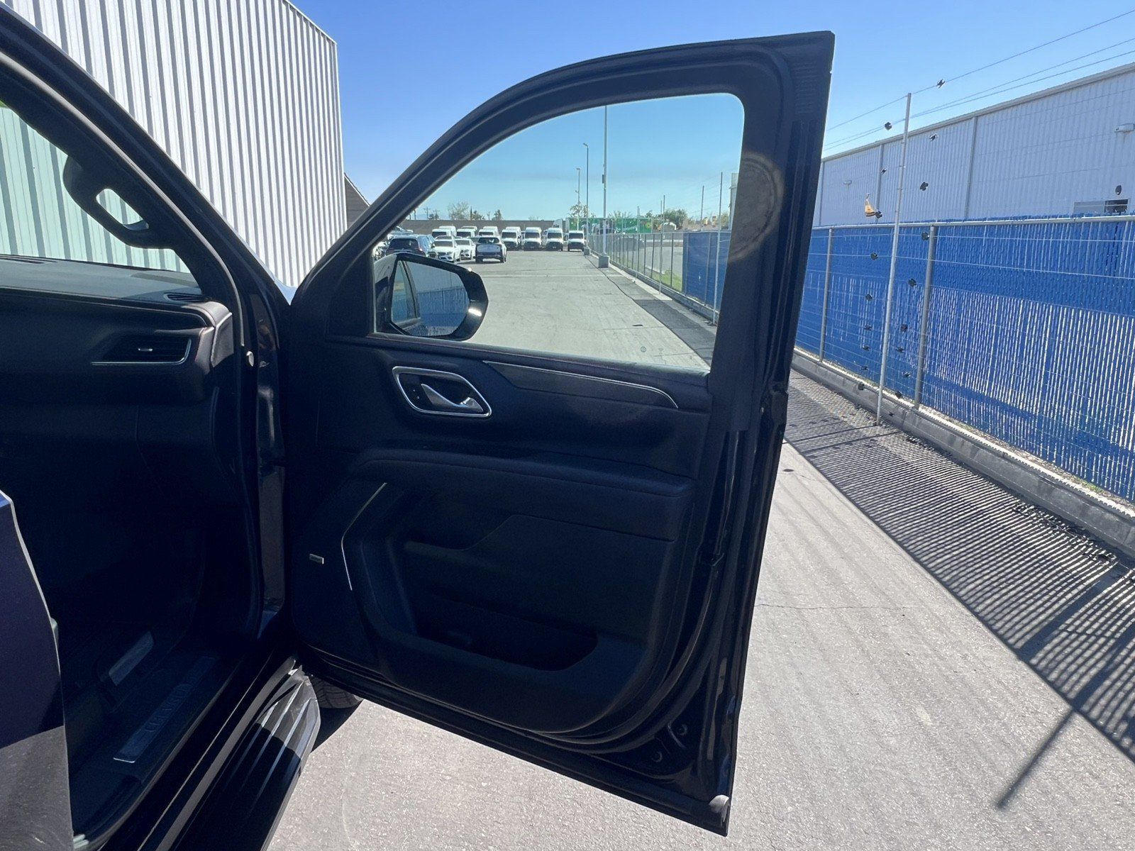 Used 2024 Chevrolet Suburban RST RWD image 23