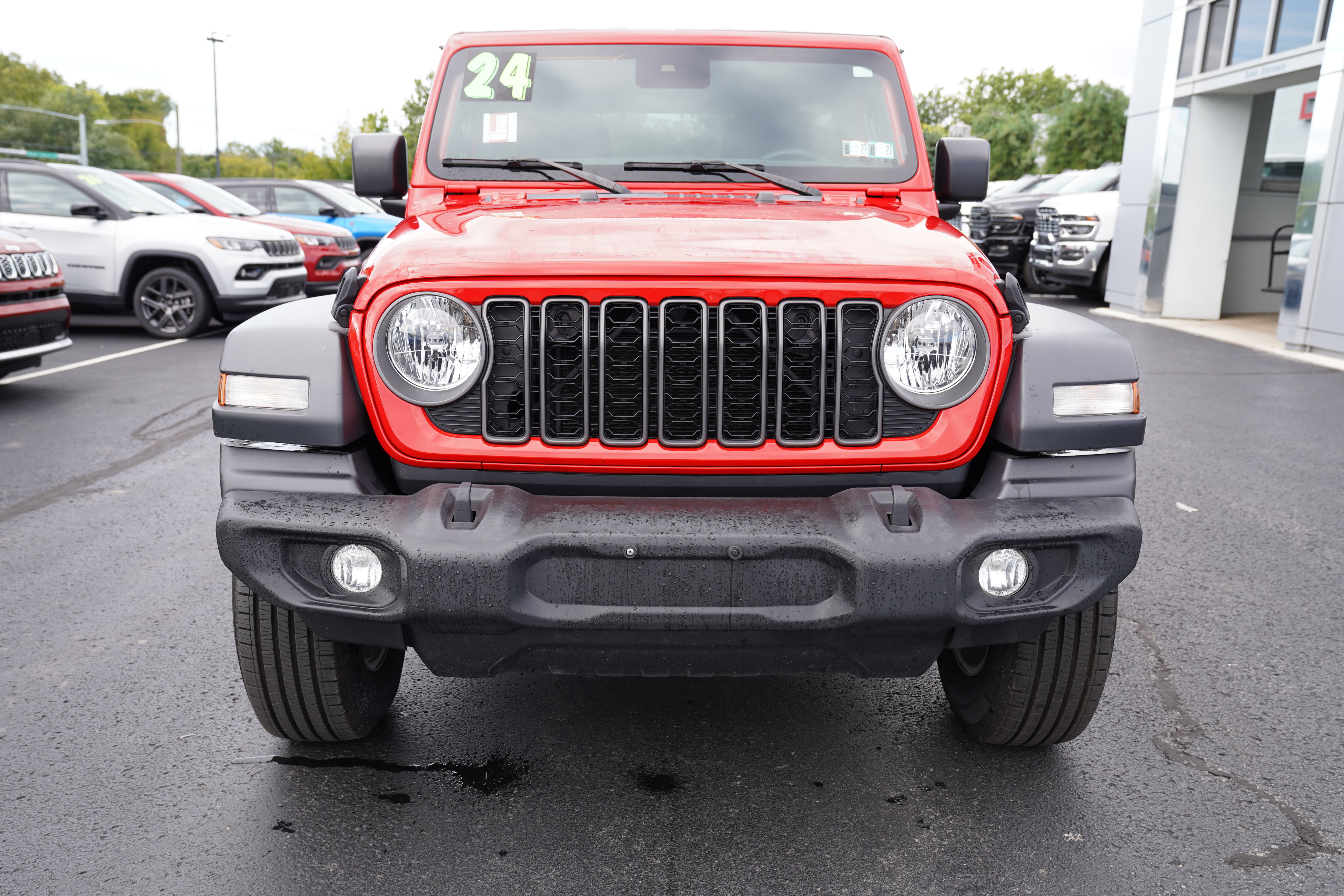 Used 2024 Jeep Wrangler Unlimited Sport AWD/4WD image 10