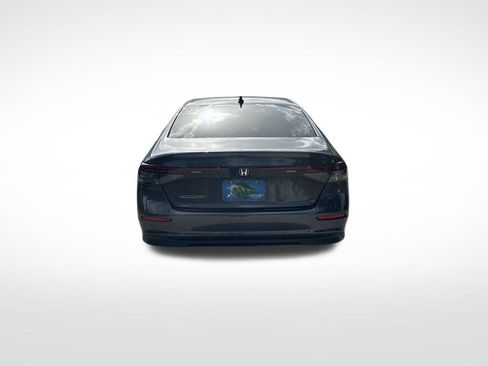 Used 2025 Honda Accord SE image 7