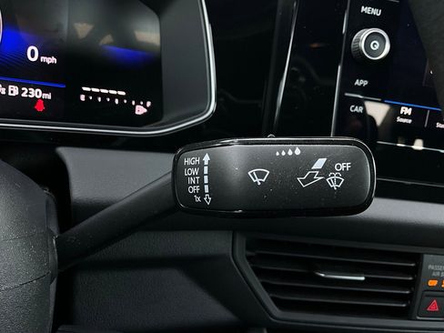 Used 2025 Volkswagen Jetta Sport image 35