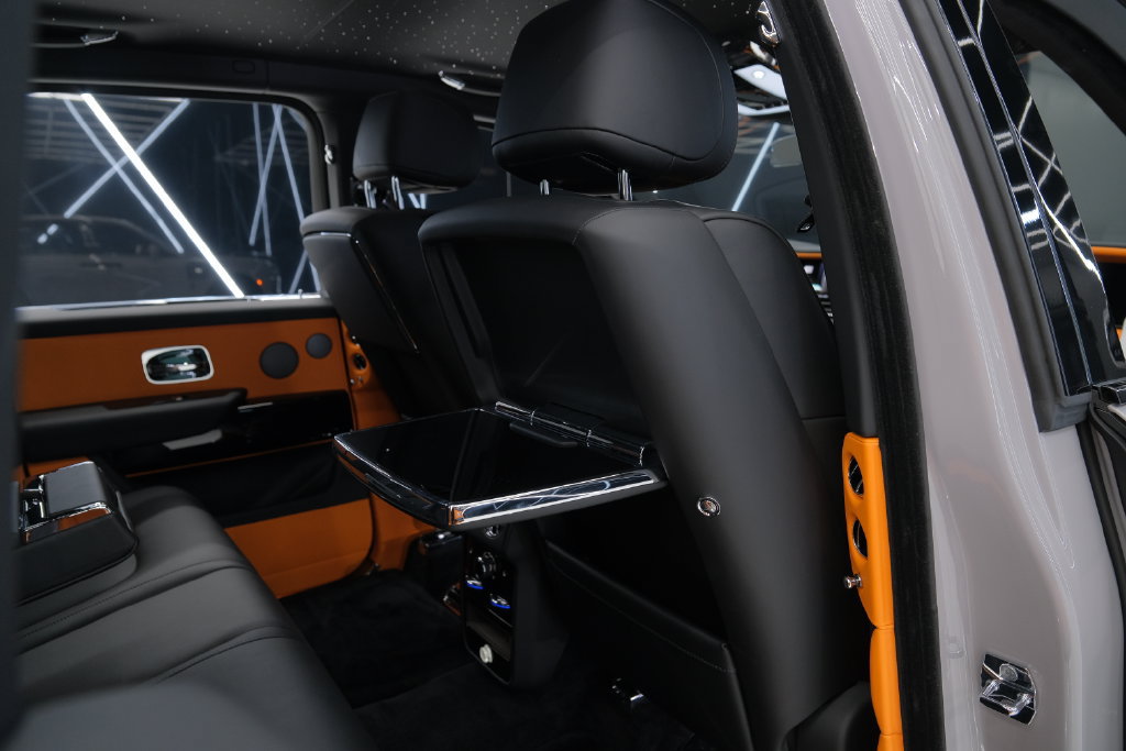 Used 2026 Rolls-Royce Cullinan AWD/4WD image 41