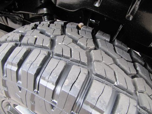 Used 2017 Toyota Tundra SR5 image 26