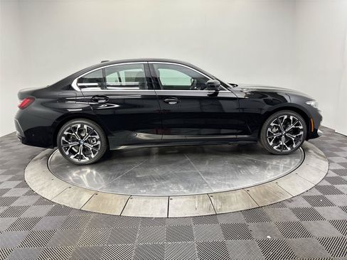 New 2026 BMW 330i xDrive Sedan w/ Premium Package AWD/4WD image 17