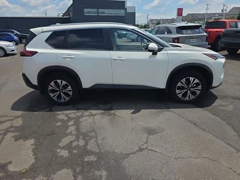 Used 2023 Nissan Rogue SV w/ SV Premium B Package AWD/4WD image 6