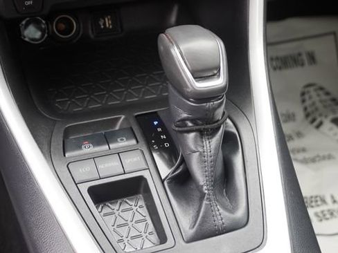 Used 2023 Toyota RAV4 XLE Premium FWD image 28