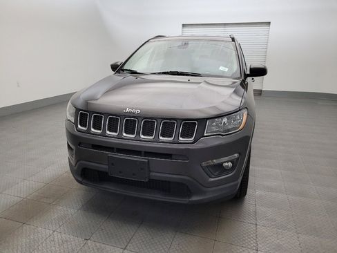 Used 2018 Jeep Compass Latitude w/ Popular Equipment Group FWD image 15
