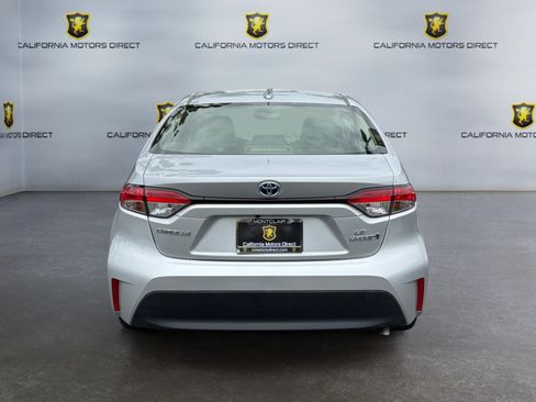 Used 2024 Toyota Corolla LE w/ LE Convenience Package FWD image 4