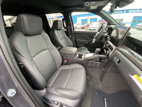 New 2026 Toyota Tacoma TRD Off-Road image 24