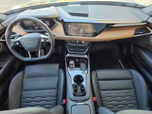 Used 2024 Audi e-tron GT Premium Plus w/ Executive Package image 2