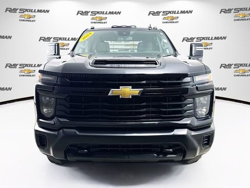 Used 2024 Chevrolet Silverado 3500 W/T w/ WT Convenience Package AWD/4WD image 2
