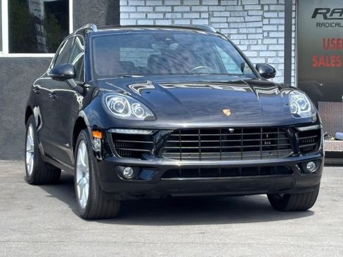 Used 2017 Porsche Macan S AWD/4WD image 4