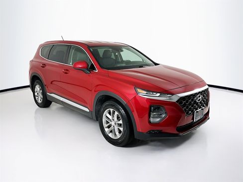 Used 2019 Hyundai Santa Fe SE image 1