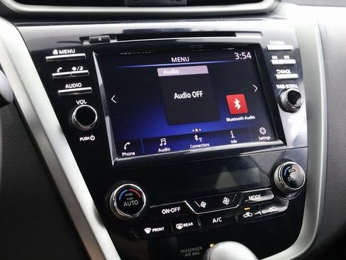 Certified 2025 Nissan Murano SV w/ Cargo Package image 17