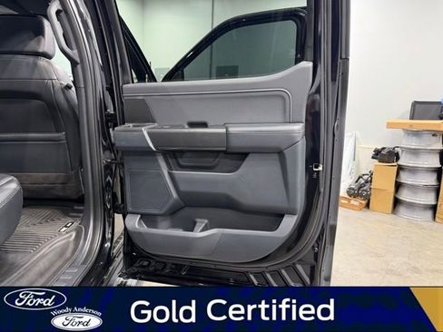 Certified 2022 Ford F150 XLT w/ Equipment Group 302A High image 26